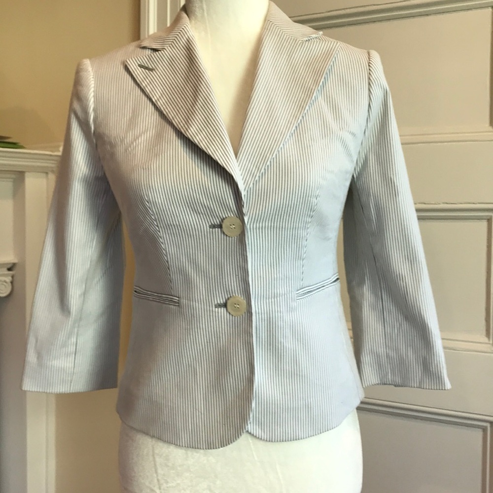 NWT The Limited Seersucker blazer.  Sz 0
